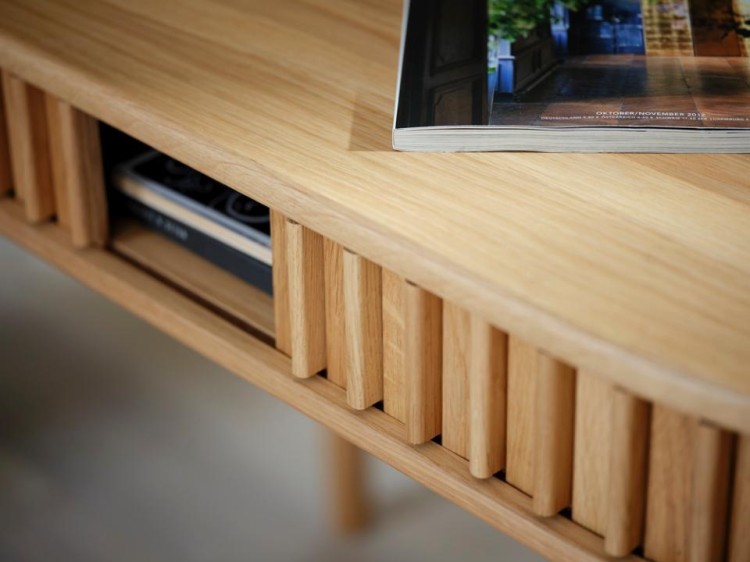 46060200-carno-desk_d3.Jpg