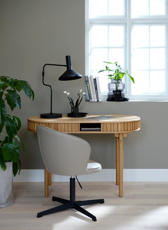 46060200-carno-desk_r2.Jpg