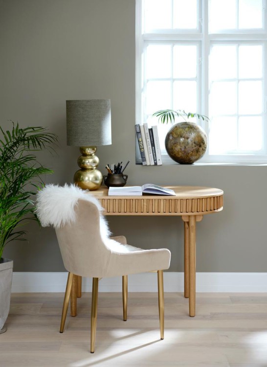 46060200-carno-desk_r1.Jpg