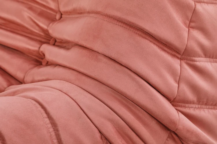 Fotel wypoczynkowy Fugi w kolorze różowym